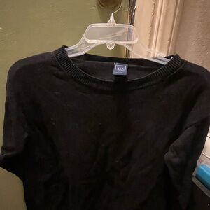 GAP Classic Black Pullover